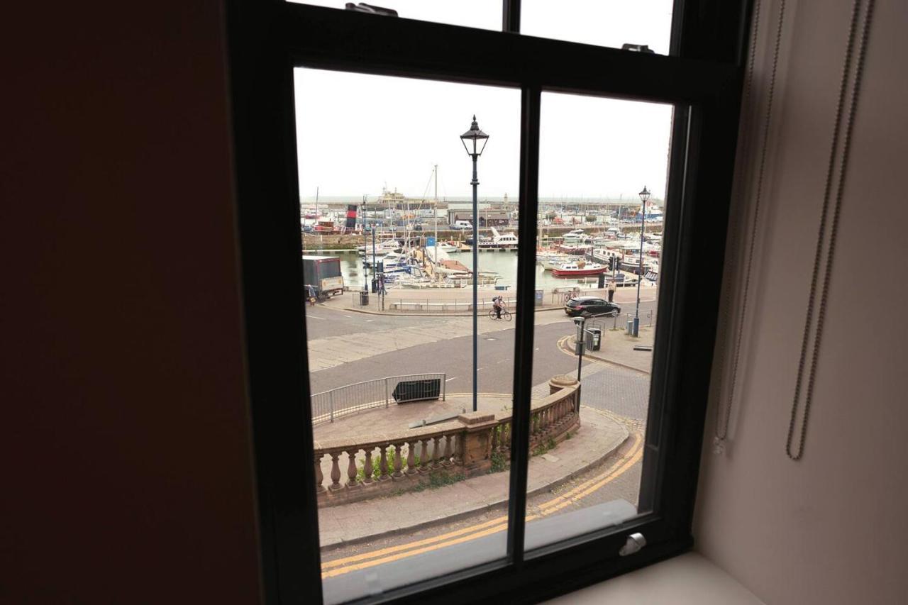 Sohot Stays The Royal Suite Harbour Views Sleeps 4 Ramsgate Exterior foto